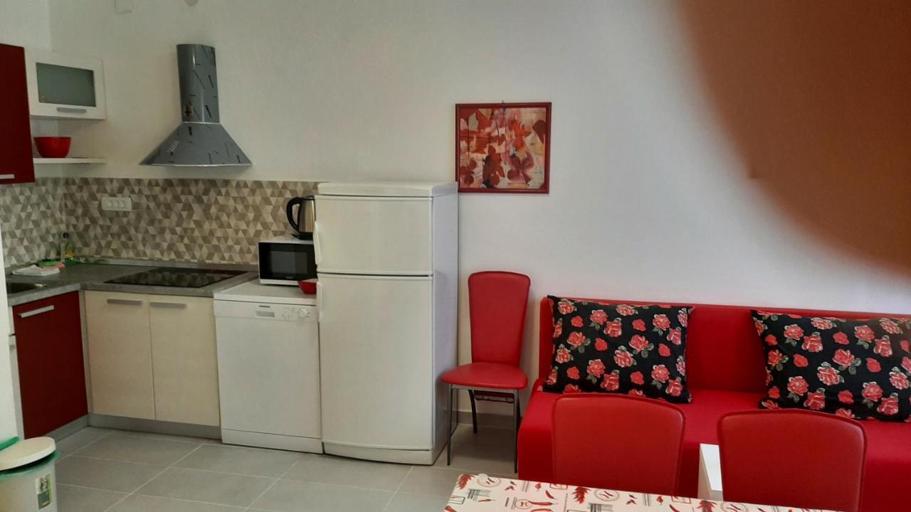 Apartmani Mw, Crveni Apartman Baška Екстериор снимка