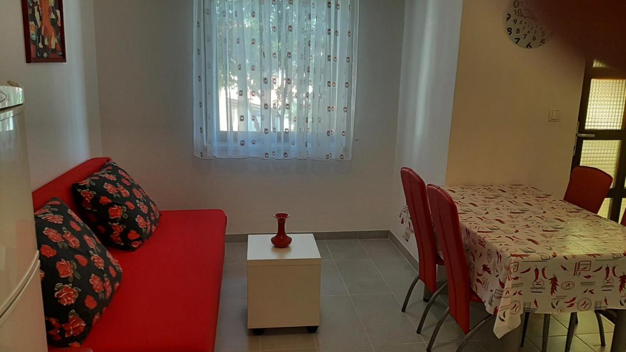 Apartmani Mw, Crveni Apartman Baška Екстериор снимка