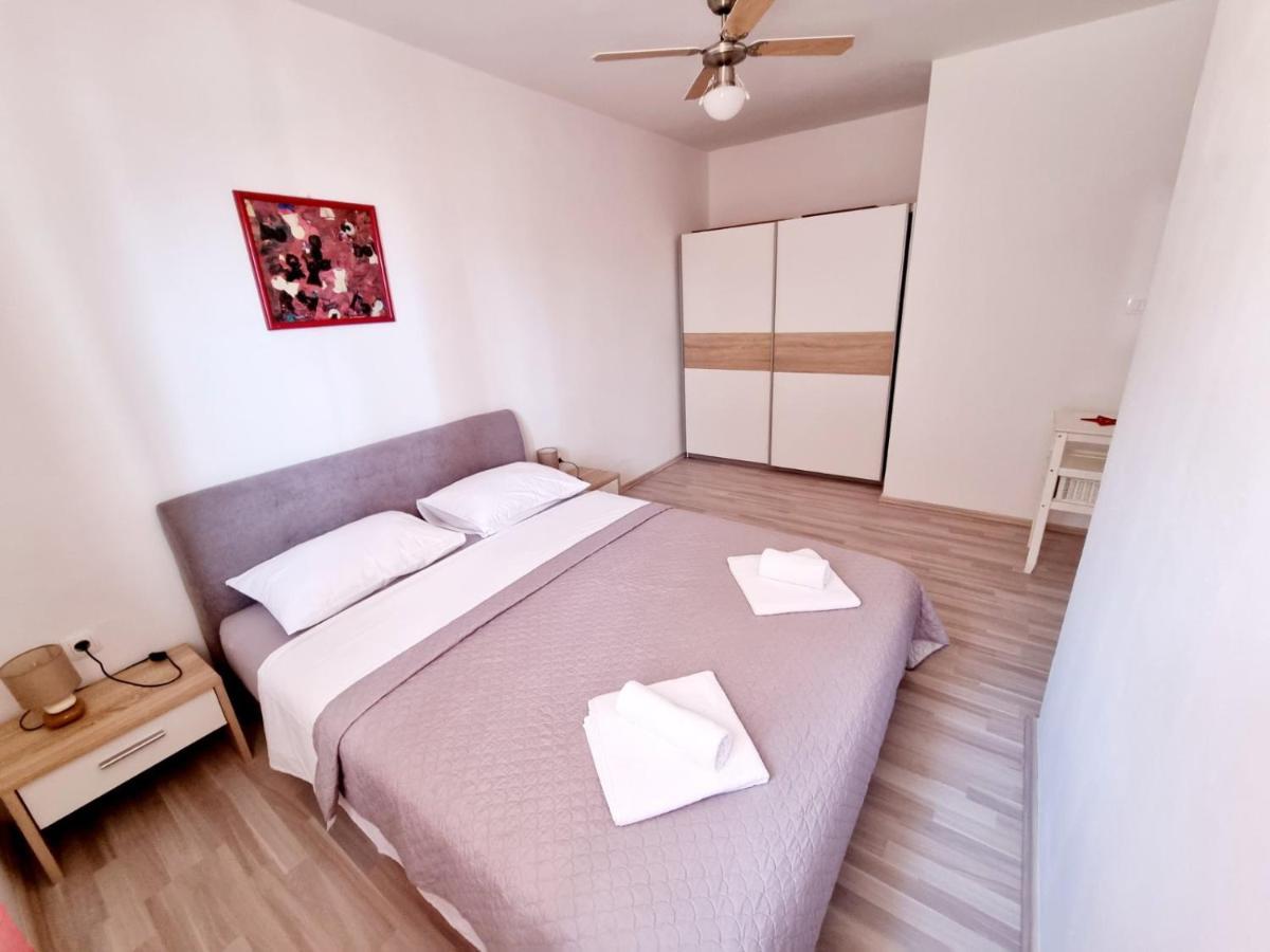 Apartmani Mw, Crveni Apartman Baška Екстериор снимка