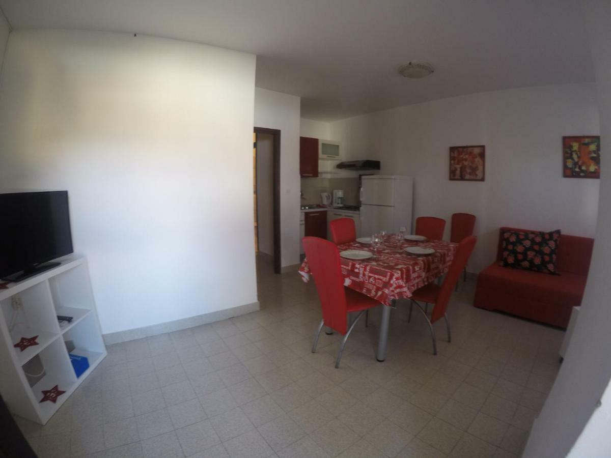 Apartmani Mw, Crveni Apartman Baška Екстериор снимка
